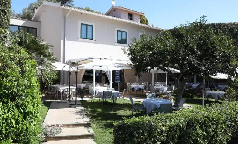 HOTEL VULCI