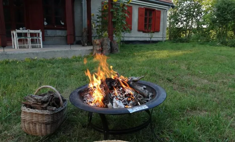 Dwór Zalipie w Starych Zambskach