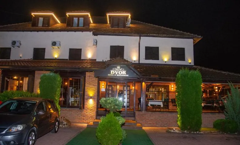 Hotel Dvor
