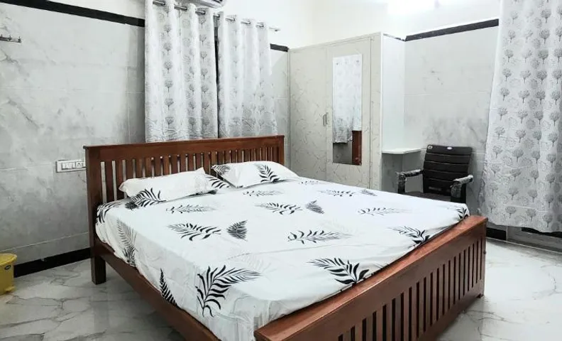 Abikarthik Residency Tiruvannamalai - located just 300 meters from the Girivalam path and 500 meters
