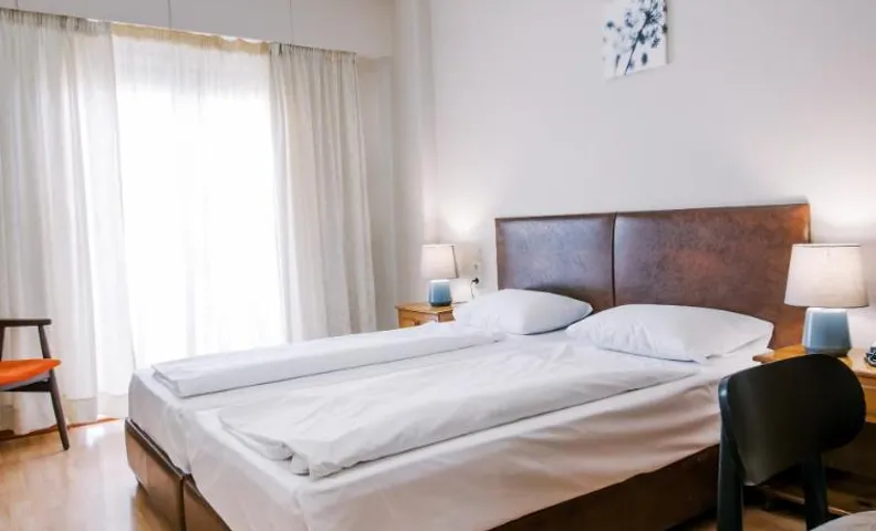 Hotel Cronos