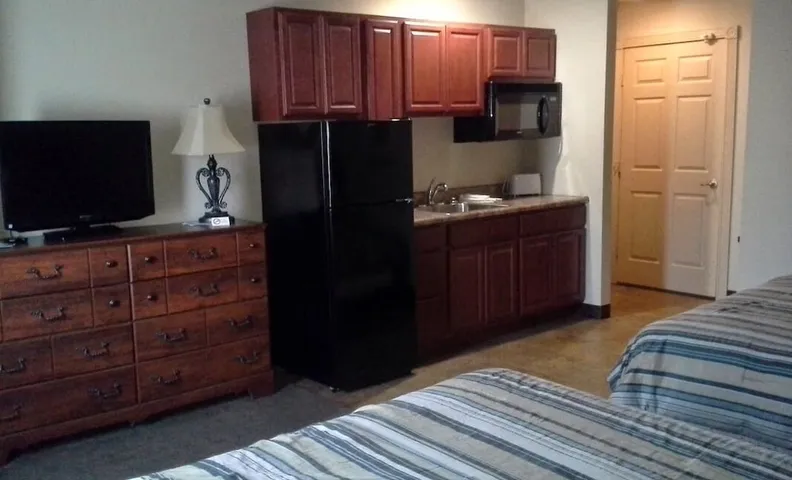 Gamble Farm Inn and Suites
