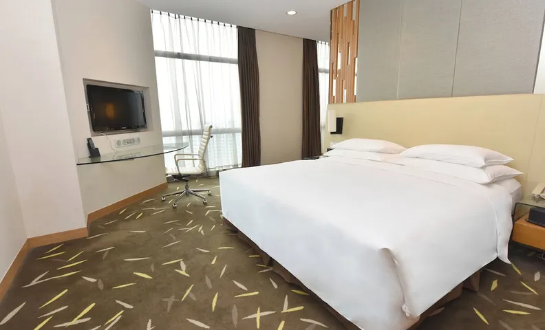 크라운 플라자 중산 윙 온 시티 바이 IHG