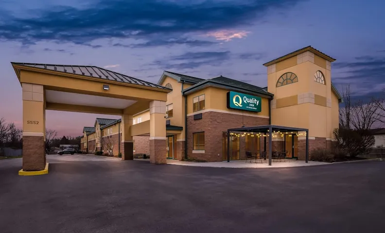 퀄리티 인 브루어튼 - 시러큐스 오나이다 호수 지역