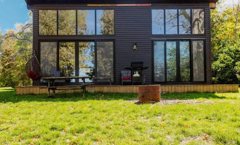 3-bedroom Lakefront Villa #10
