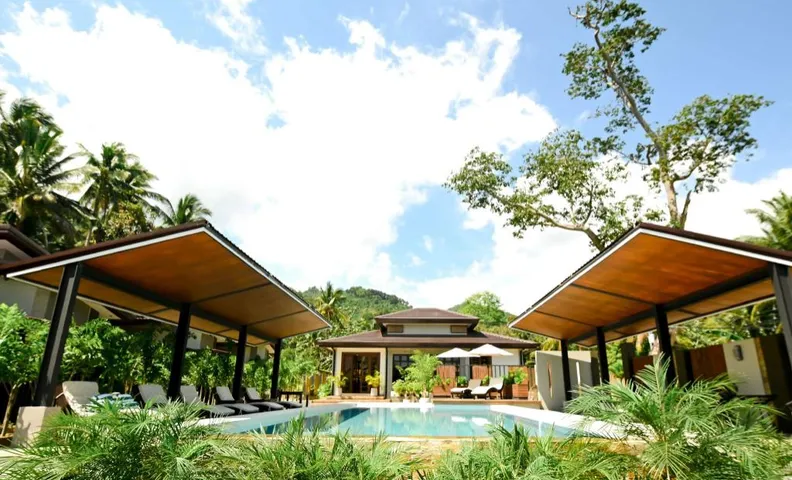 ISORA RESORT Puerto Galera