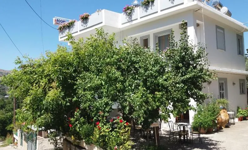 Heracles Hotel