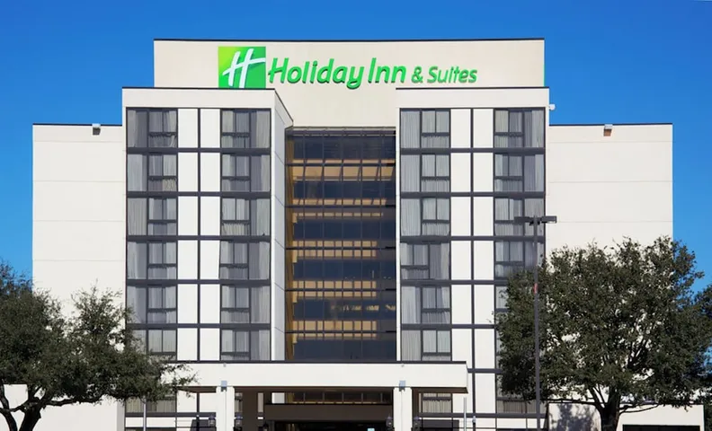 홀리데이 인 호텔 & 스위트 보몬트 플라자 (I-10 & 월든) 바이 IHG