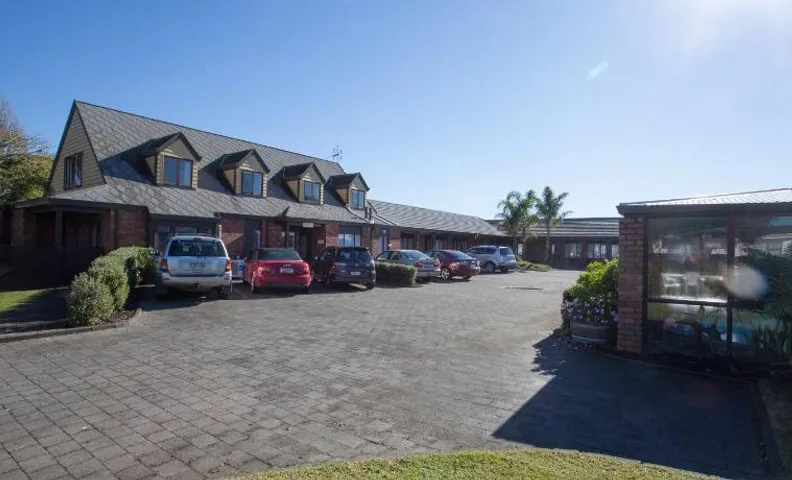 Alton Lodge Motel