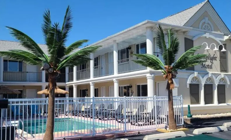 The Lamplight Inn