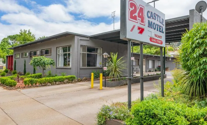 Castle Motel