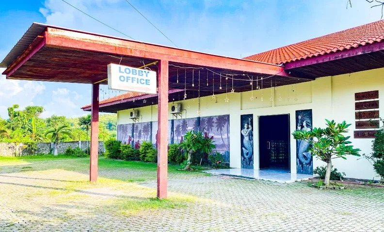 San Sui Hotel Mitra RedDoorz