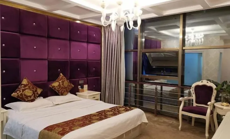 Yanjin Jinzuo Mingdu Hotel