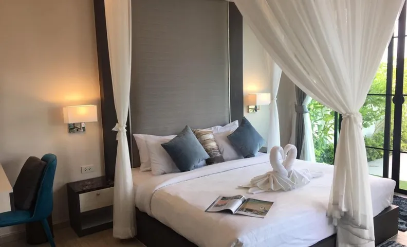 La Playa Pool Villa Beach Front Cha-am Huahin