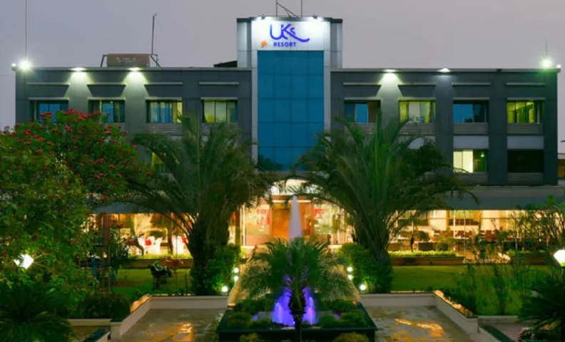 UKs Resort Khopoli