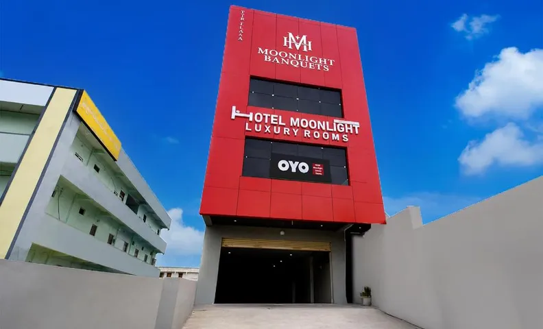 Hotel O Moonlight Luxury Rooms