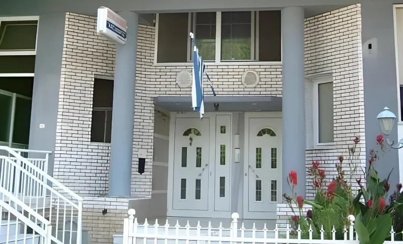 Alexandros Hotel