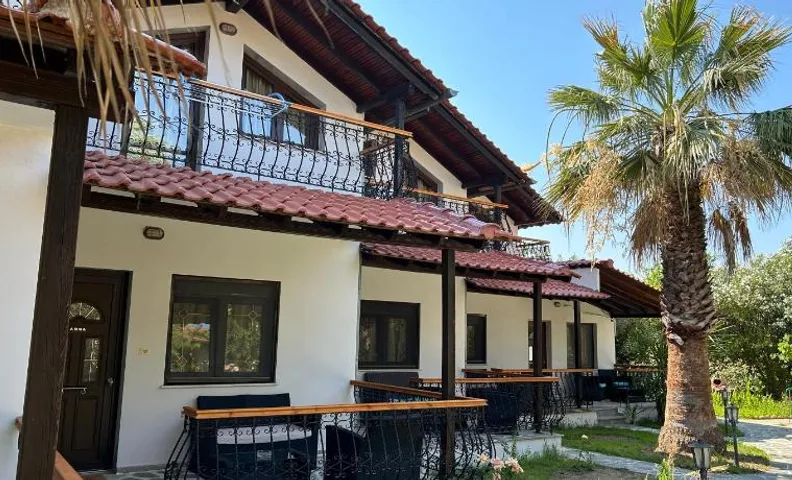 Oneiro Zois villas