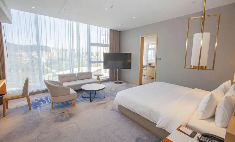 Sea View Art Hotel (Rizhao Duodao Sea Store)