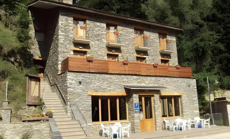 Hostal Les Roquetes