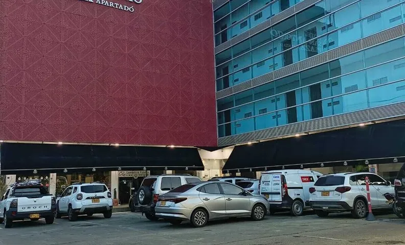 호텔 산 안토니오 플라자 아파르타도