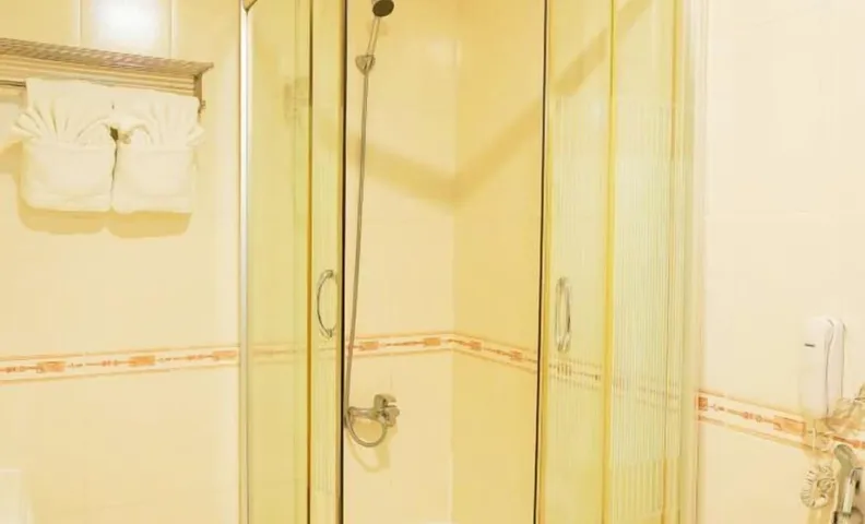 Hoa Binh 1 Hotel