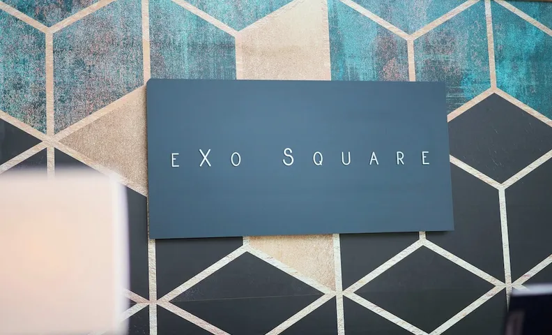 eXo 스퀘어 하이델베르크-슈베칭겐, 슈퍼플라이 호텔 바이