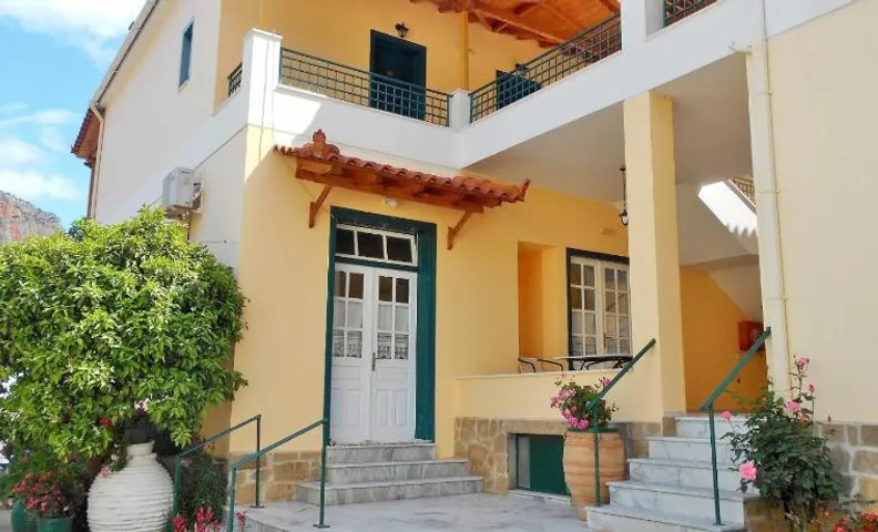 Costa-Rini Hotel