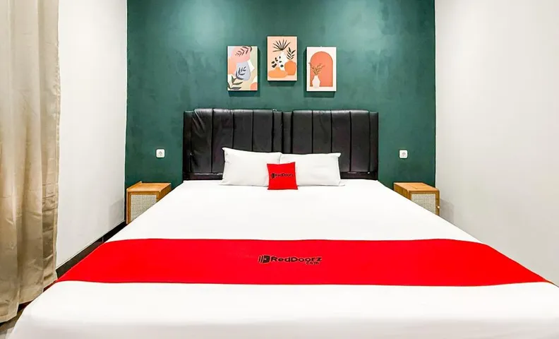 RedDoorz Plus near Alun Alun Kota Blora