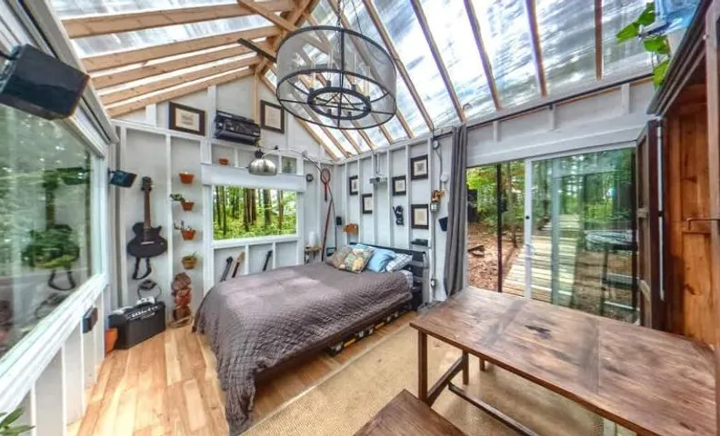 Stabbin Cabin #2 on Grant Island - Hot Tub, Boat, Pet Friendly