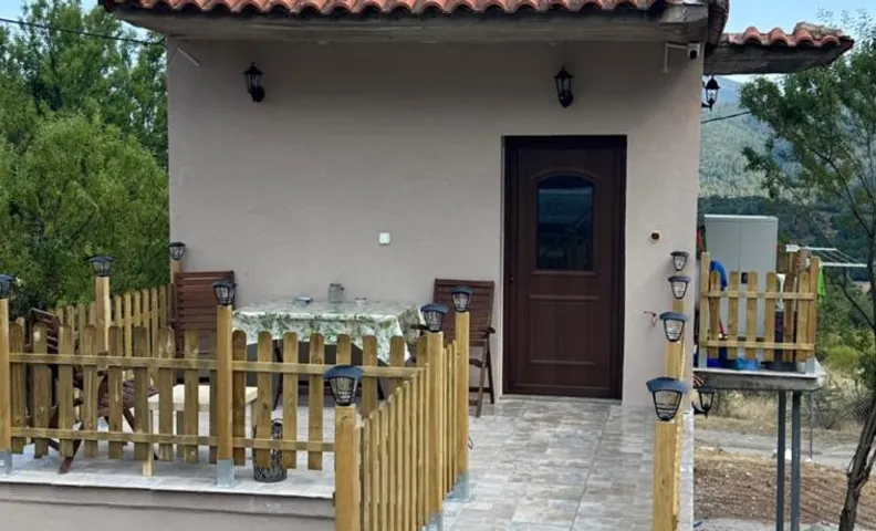 Arcadia Parnonas House
