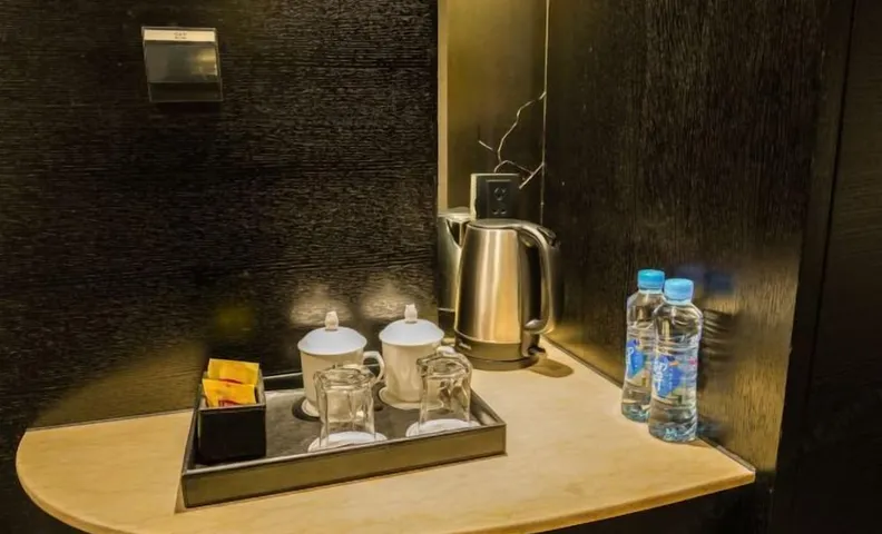 Metropark Longhua Hotel