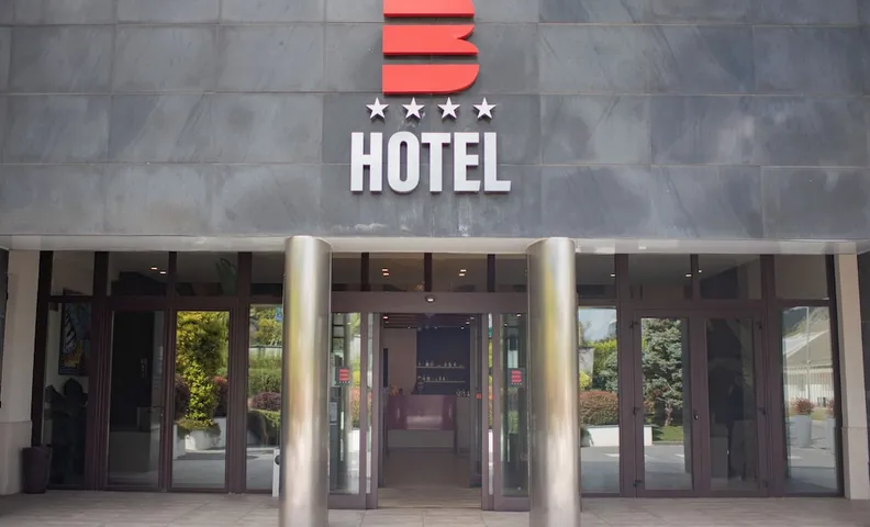 BHotel