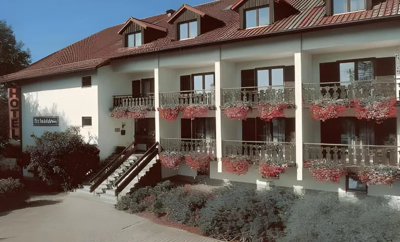 Hotel Alte Innbrucke - Neuhaus am Inn