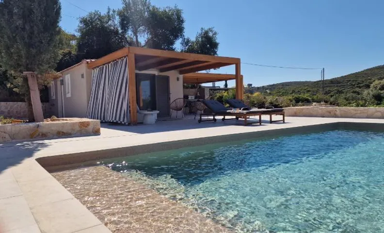 Sunny Villas
