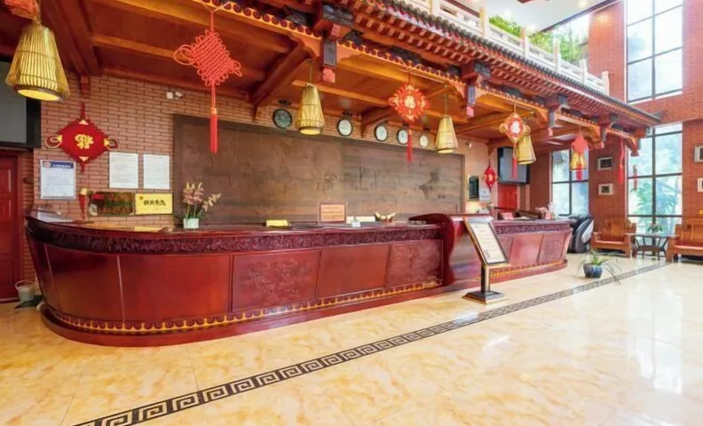 Yijia Hotel