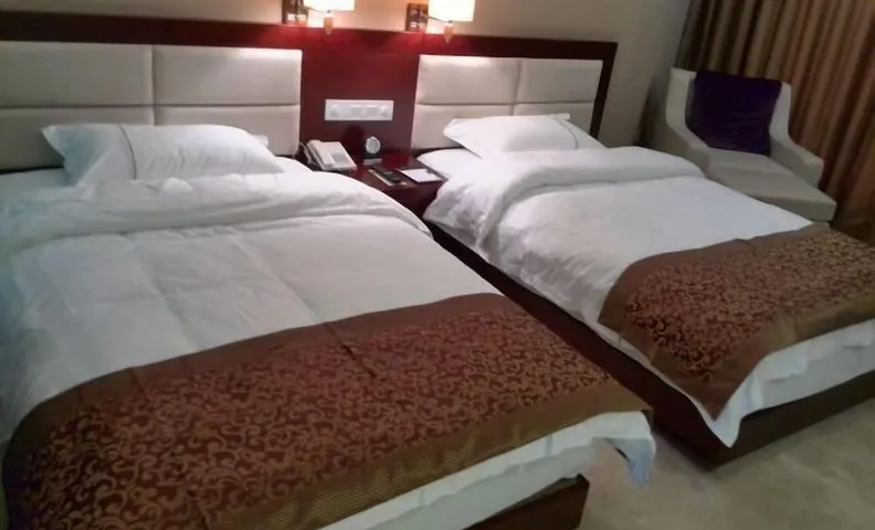 Ziwu Hot Spring Hotel Shizong