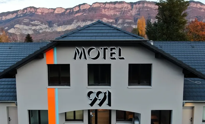 Motel 991