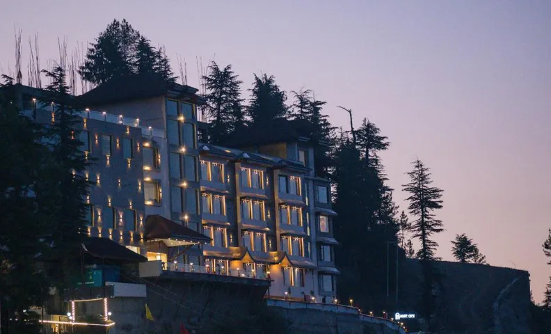 Alpine Holiday Inn Kufri, Shimla