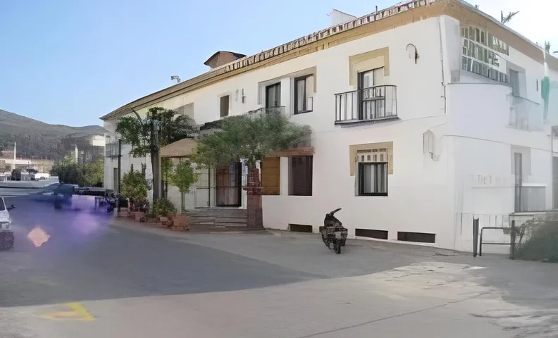 Apartahotel Playamaro by Dorobe