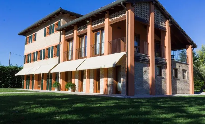 Crystal Luxury House