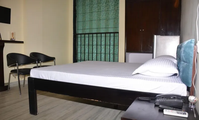 Hotel Debock INN