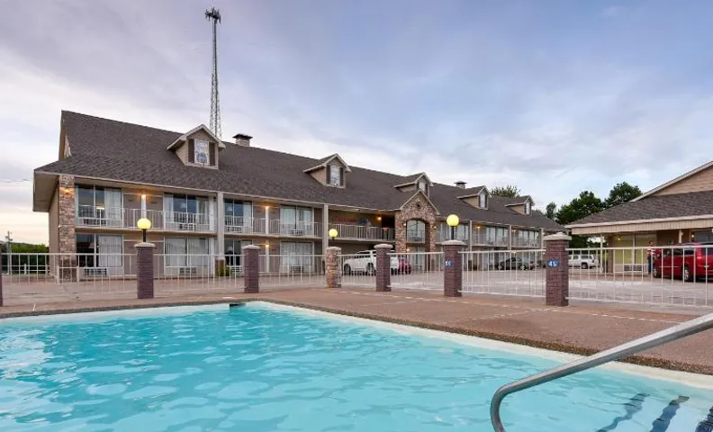 Interstate Inn