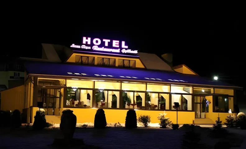 Hotel Lacu Rosu