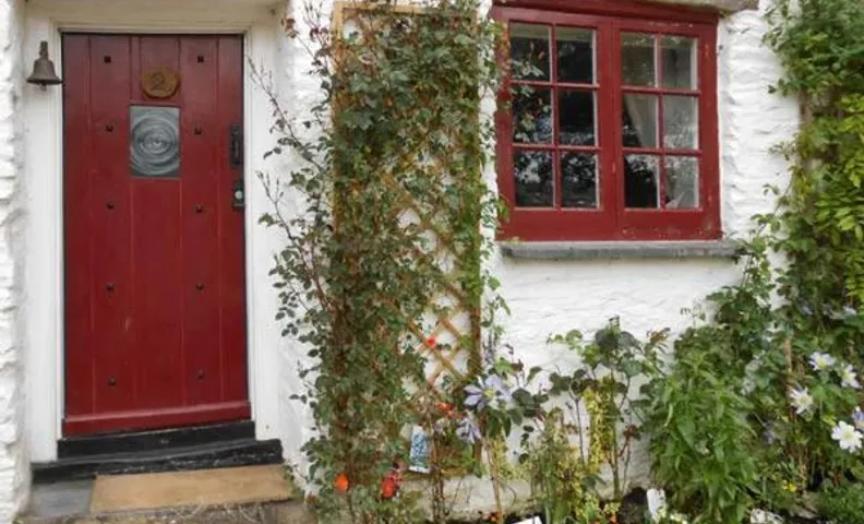 Tuckermarsh Quay River Cottage 2