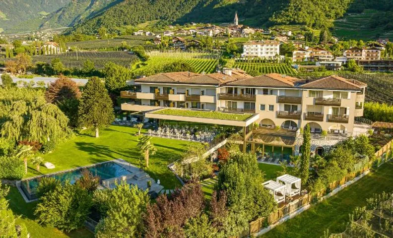 FAYN garden retreat hotel