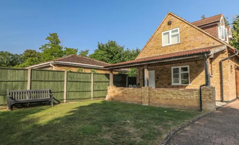 Thames Retreat