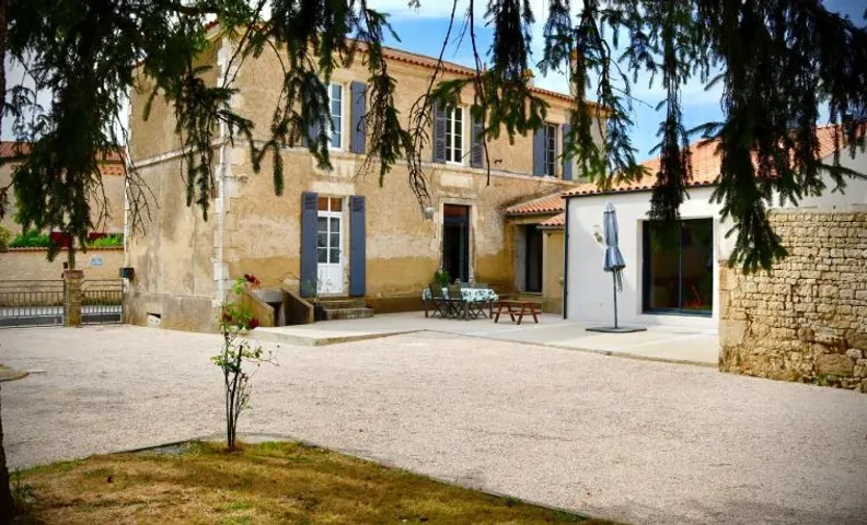 Chambre d'hôtes rénovée du XVIII ème