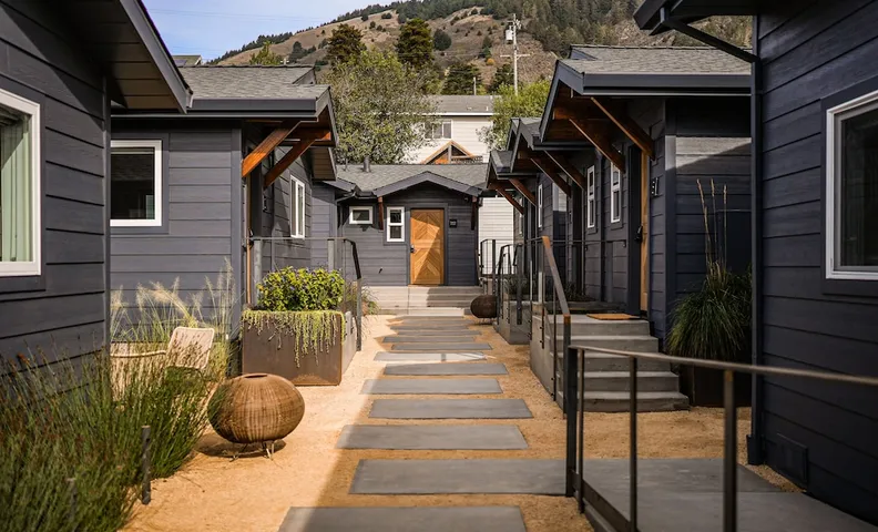 Surf Lodge