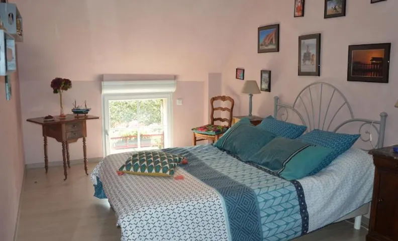 Chambre dans le bocage normand